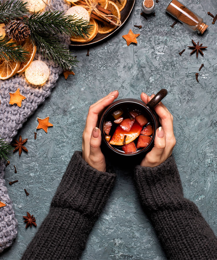 4 Holiday Spices to Reuse in Cocktails [Infographic]